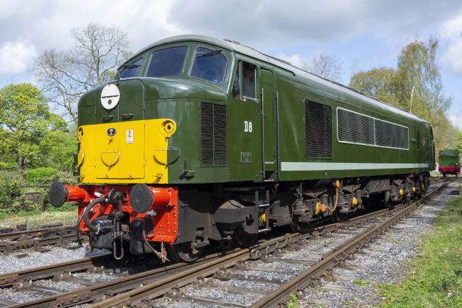 Steve Stamford | D8 Penyghent trackside