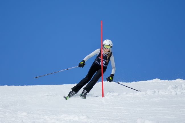 Jade Hunt | MM Racer - Bib 19