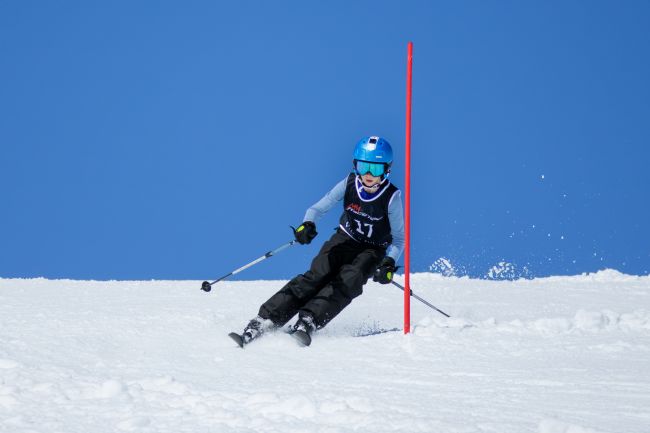 Jade Hunt | MM Racer - Bib 17